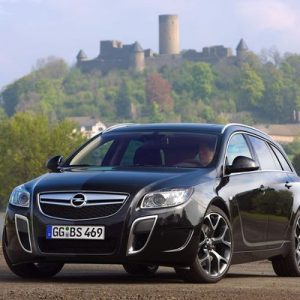 Opel Insignia OPC выдаёт 325 л.с